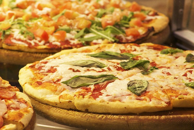 pizza 814044 640