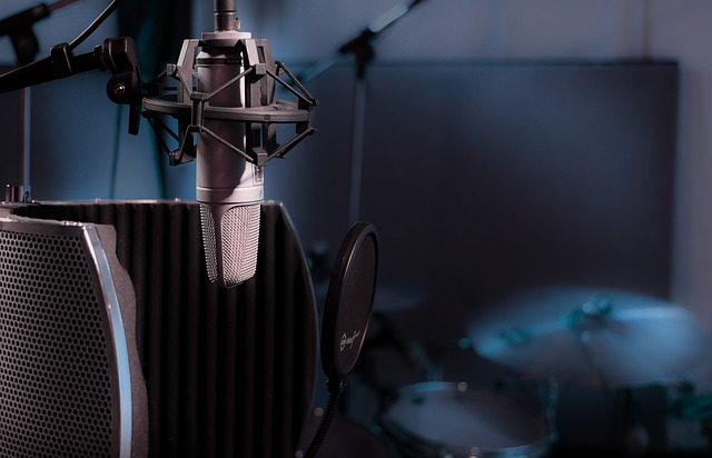 studio 3863719 640